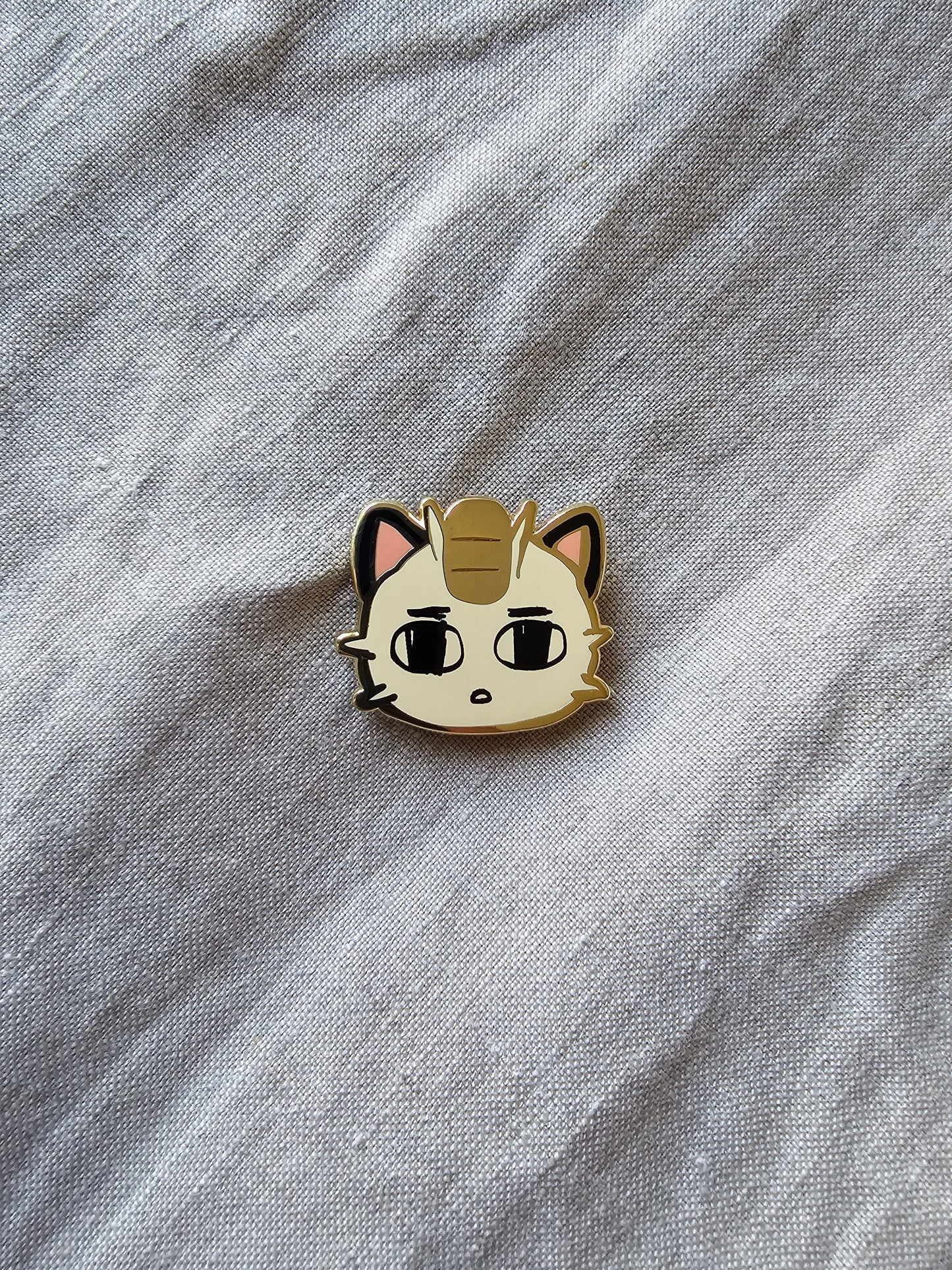 Odd Meowth Pin